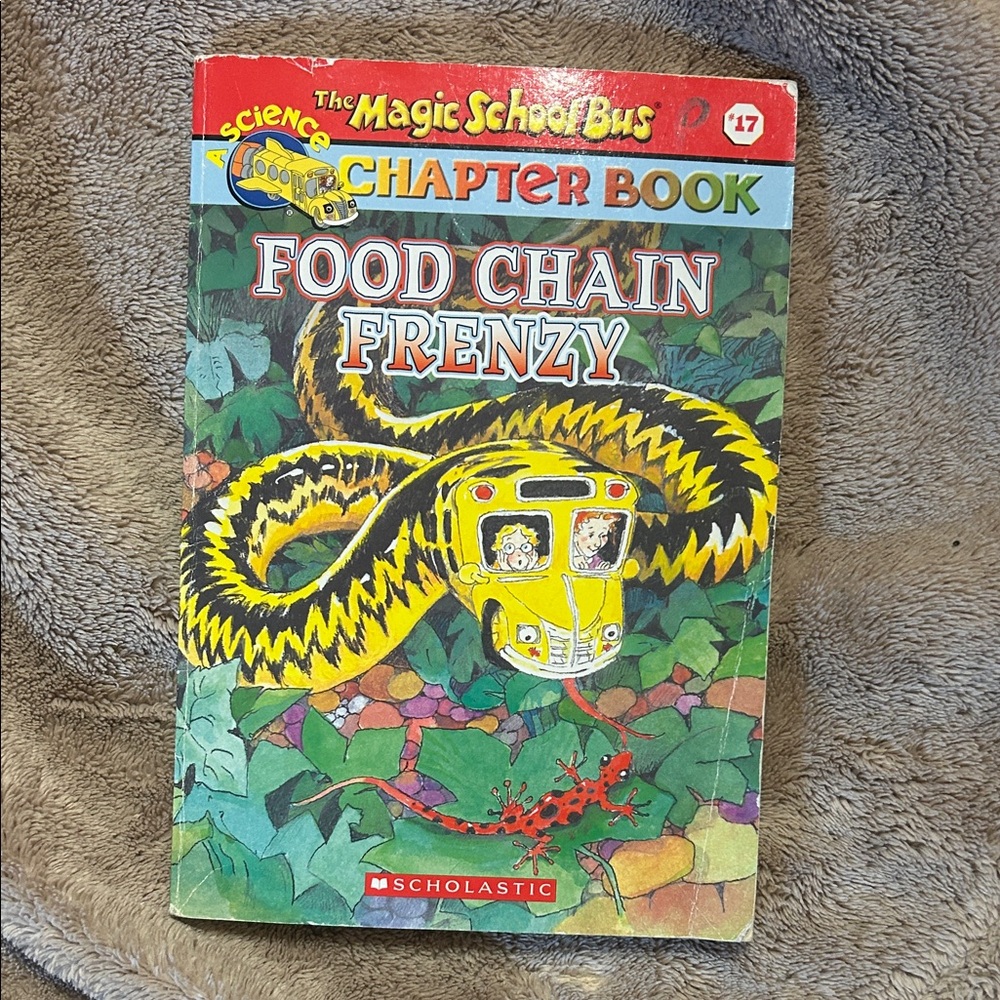 Scholastic The Magic School Bus: Food Chain Frenzy - Green and Yellow Cover